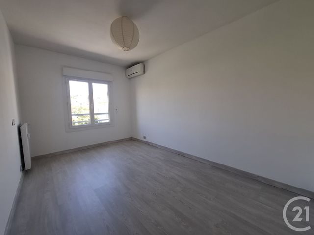 Appartement T3 &agrave; louer - 3 pi&egrave;ces - 63,89 m2 - Vallauris - 06 - PROVENCE-ALPES-COTE-D-AZUR