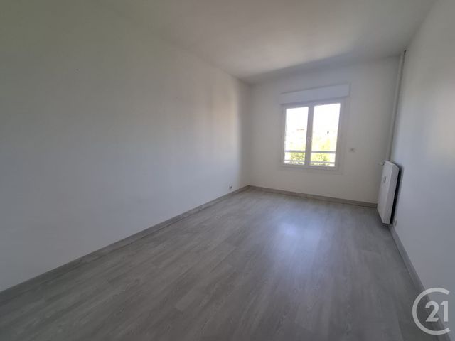 Appartement T3 &agrave; louer - 3 pi&egrave;ces - 63,89 m2 - Vallauris - 06 - PROVENCE-ALPES-COTE-D-AZUR