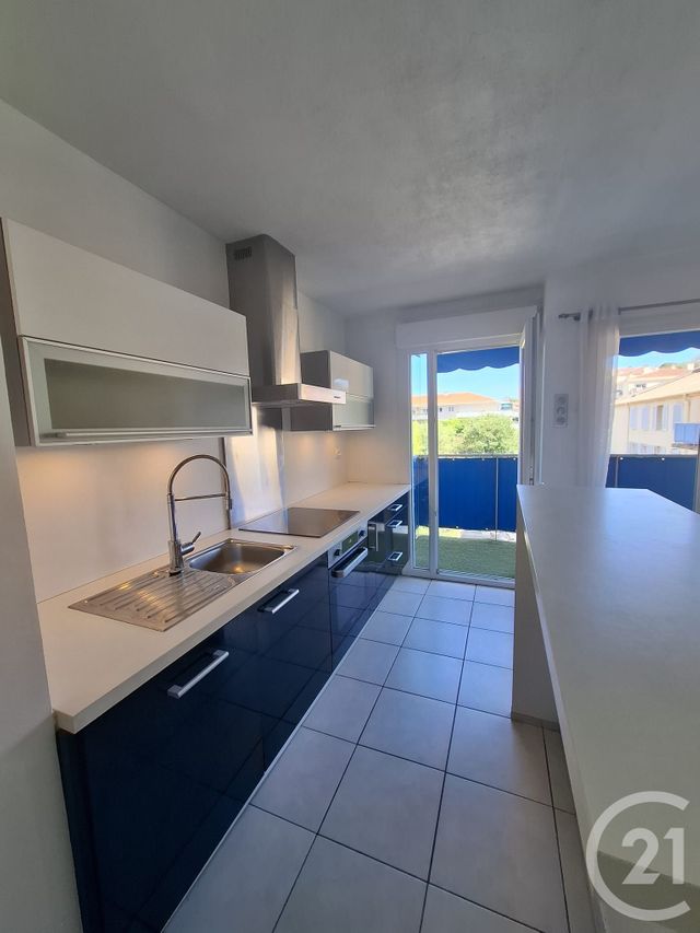 Appartement T3 &agrave; louer - 3 pi&egrave;ces - 63,89 m2 - Vallauris - 06 - PROVENCE-ALPES-COTE-D-AZUR