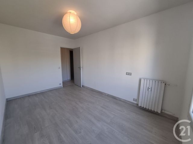 Appartement T3 &agrave; louer - 3 pi&egrave;ces - 63,89 m2 - Vallauris - 06 - PROVENCE-ALPES-COTE-D-AZUR