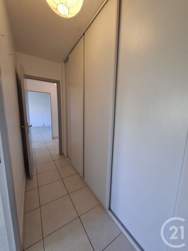 Appartement T3 &agrave; louer - 3 pi&egrave;ces - 63,89 m2 - Vallauris - 06 - PROVENCE-ALPES-COTE-D-AZUR