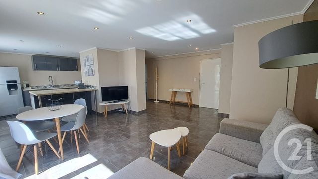 Appartement T3 à louer - 3 pièces - 74,30 m2 - Juan Les Pins - 06 - PROVENCE-ALPES-COTE-D-AZUR