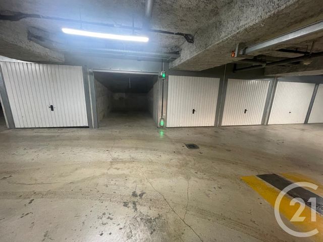Parking à vendre - 12 m2 - Antibes - 06 - PROVENCE-ALPES-COTE-D-AZUR