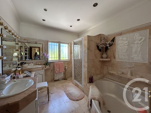 Maison à vendre - 4 pièces - 131,17 m2 - Biot - 06 - PROVENCE-ALPES-COTE-D-AZUR