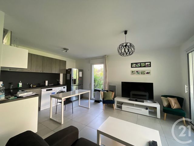 Appartement F2 à vendre - 2 pièces - 46 m2 - Le Golfe Juan - 06 - PROVENCE-ALPES-COTE-D-AZUR