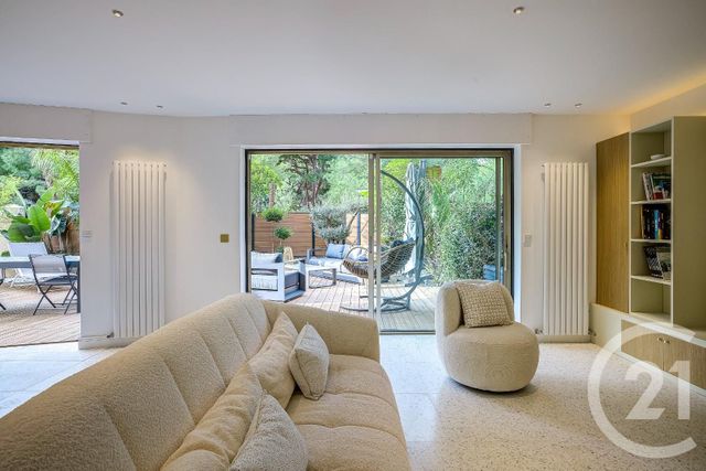Appartement F4 à vendre - 4 pièces - 100 m2 - Juan Les Pins - 06 - PROVENCE-ALPES-COTE-D-AZUR