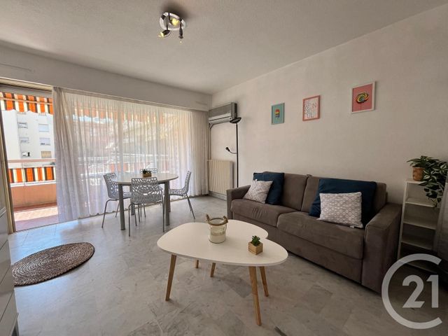 Appartement F1 &agrave; louer - 1 pi&egrave;ce - 31,88 m2 - Juan Les Pins - 06 - PROVENCE-ALPES-COTE-D-AZUR