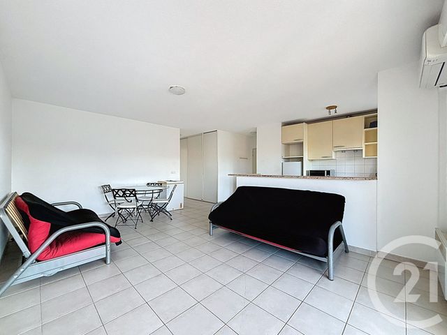 Appartement T3 à vendre - 3 pièces - 61 m2 - Antibes - 06 - PROVENCE-ALPES-COTE-D-AZUR