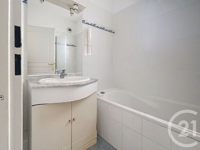 Appartement T3 &agrave; vendre - 3 pi&egrave;ces - 61 m2 - Antibes - 06 - PROVENCE-ALPES-COTE-D-AZUR