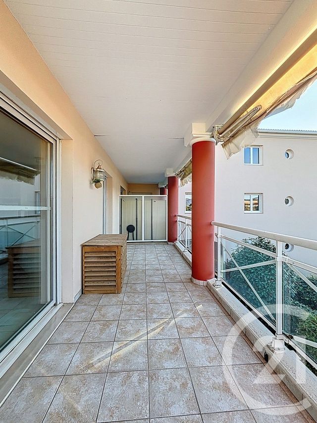 Appartement T3 à vendre - 3 pièces - 61 m2 - Antibes - 06 - PROVENCE-ALPES-COTE-D-AZUR