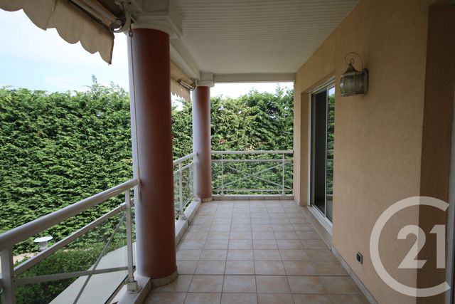 Appartement T3 à vendre - 3 pièces - 61 m2 - Antibes - 06 - PROVENCE-ALPES-COTE-D-AZUR