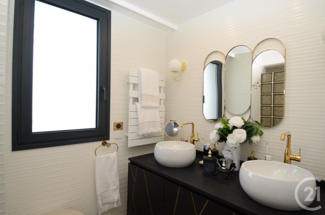 Appartement F2 bis à vendre - 3 pièces - 75,72 m2 - Antibes - 06 - PROVENCE-ALPES-COTE-D-AZUR