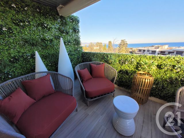 Appartement F2 bis à vendre - 3 pièces - 75,72 m2 - Antibes - 06 - PROVENCE-ALPES-COTE-D-AZUR