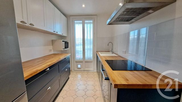 Appartement T3 à louer - 3 pièces - 53,68 m2 - Juan Les Pins - 06 - PROVENCE-ALPES-COTE-D-AZUR