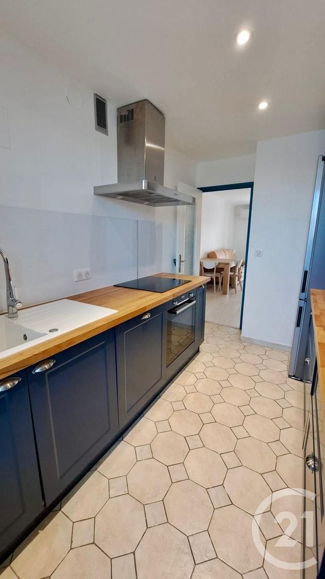 Appartement T3 à louer - 3 pièces - 53,68 m2 - Juan Les Pins - 06 - PROVENCE-ALPES-COTE-D-AZUR