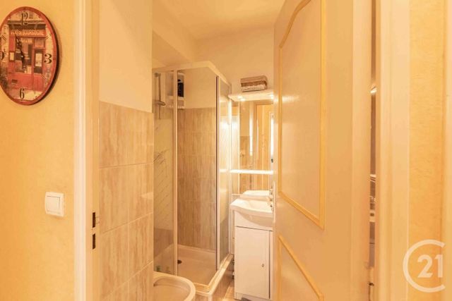 Appartement F2 à louer - 2 pièces - 33,59 m2 - Antibes - 06 - PROVENCE-ALPES-COTE-D-AZUR