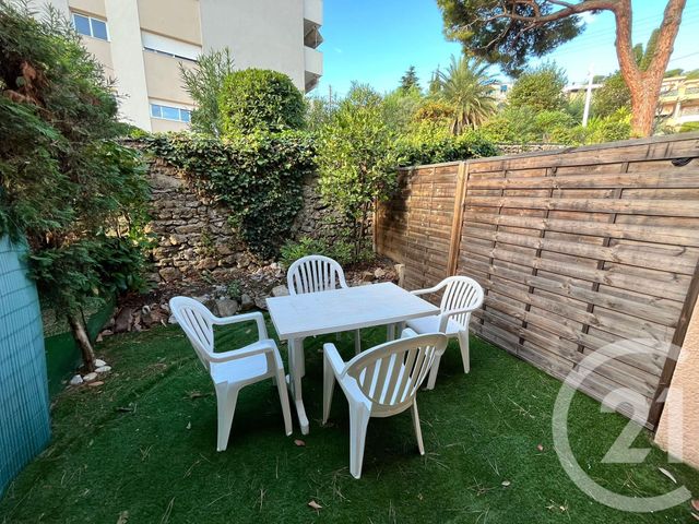 Appartement Studio à louer - 1 pièce - 20,50 m2 - Le Golfe Juan - 06 - PROVENCE-ALPES-COTE-D-AZUR