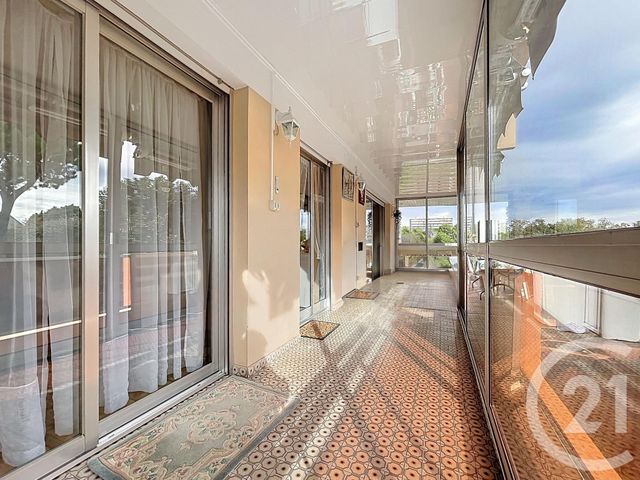Appartement F3 à vendre - 3 pièces - 67,85 m2 - Antibes - 06 - PROVENCE-ALPES-COTE-D-AZUR
