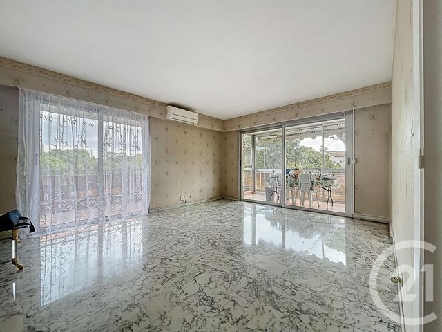 Appartement F3 à vendre - 3 pièces - 67,85 m2 - Antibes - 06 - PROVENCE-ALPES-COTE-D-AZUR