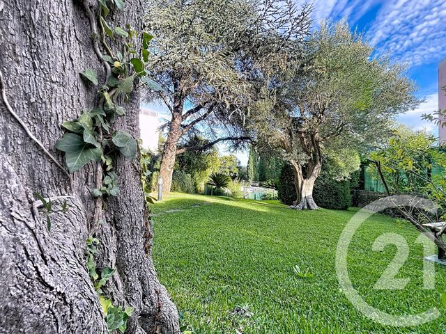 Appartement F3 à vendre - 3 pièces - 67,85 m2 - Antibes - 06 - PROVENCE-ALPES-COTE-D-AZUR