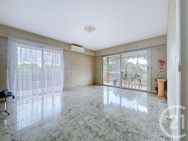 Appartement F3 à vendre - 3 pièces - 67,85 m2 - Antibes - 06 - PROVENCE-ALPES-COTE-D-AZUR