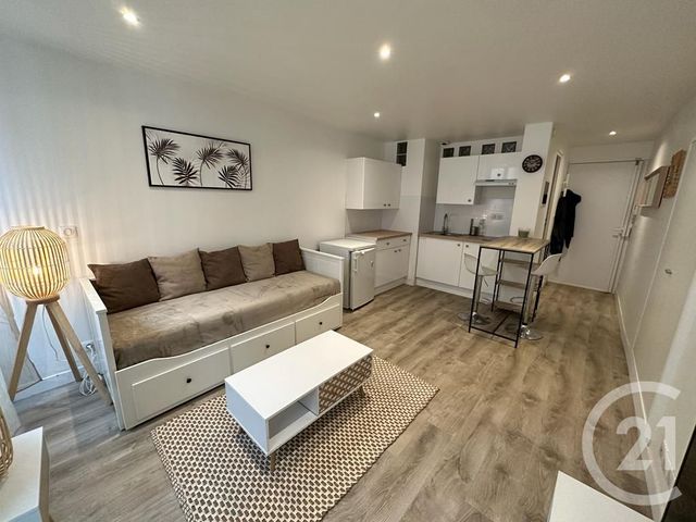 Appartement Studio à louer - 1 pièce - 23 m2 - Vallauris - 06 - PROVENCE-ALPES-COTE-D-AZUR