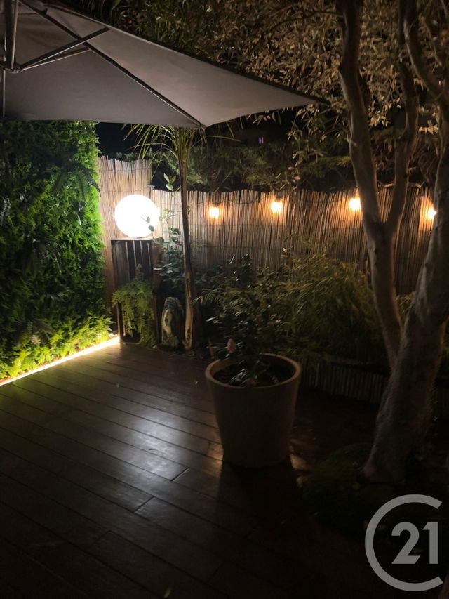 Afficher la photo en grand Appartement F1 bis à louer - 2 pièces - 33,30 m2 - Mandelieu La Napoule - 06 - PROVENCE-ALPES-COTE-D-AZUR