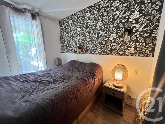Afficher la photo en grand Appartement F1 bis à louer - 2 pièces - 33,30 m2 - Mandelieu La Napoule - 06 - PROVENCE-ALPES-COTE-D-AZUR