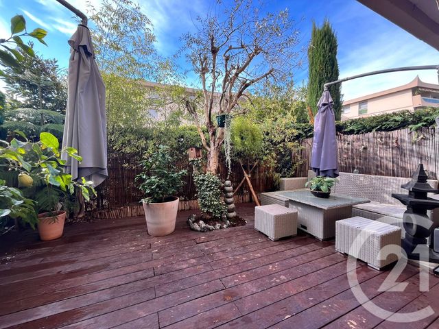 Afficher la photo en grand Appartement F1 bis à louer - 2 pièces - 33,30 m2 - Mandelieu La Napoule - 06 - PROVENCE-ALPES-COTE-D-AZUR