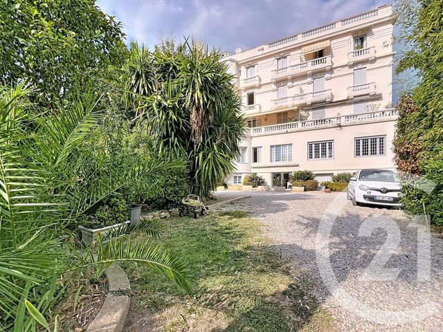Appartement F2 à vendre - 2 pièces - 47,61 m2 - Juan Les Pins - 06 - PROVENCE-ALPES-COTE-D-AZUR