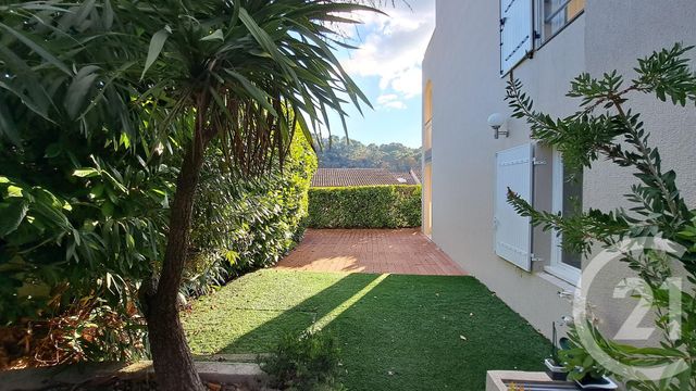 Appartement T3 à louer - 3 pièces - 50,60 m2 - Valbonne - 06 - PROVENCE-ALPES-COTE-D-AZUR