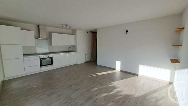 Appartement T3 à louer - 3 pièces - 50,60 m2 - Valbonne - 06 - PROVENCE-ALPES-COTE-D-AZUR