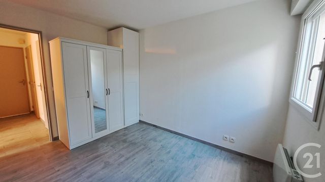 Appartement T3 à louer - 3 pièces - 50,60 m2 - Valbonne - 06 - PROVENCE-ALPES-COTE-D-AZUR