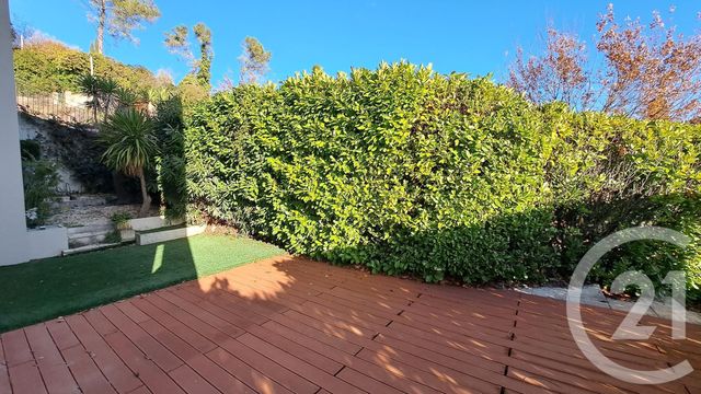 Appartement T3 à louer - 3 pièces - 50,60 m2 - Valbonne - 06 - PROVENCE-ALPES-COTE-D-AZUR