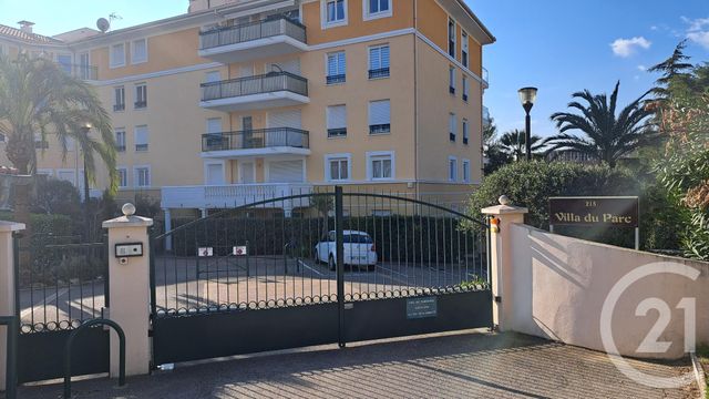 Afficher la photo en grand Parking à vendre - 13 m2 - Antibes - 06 - PROVENCE-ALPES-COTE-D-AZUR