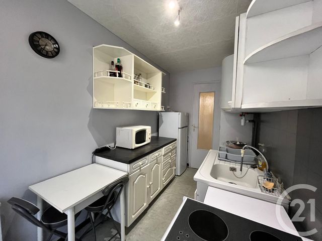 Appartement F1 à louer - 1 pièce - 28,61 m2 - Juan Les Pins - 06 - PROVENCE-ALPES-COTE-D-AZUR