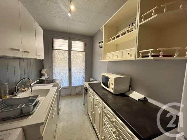 Appartement F1 à louer - 1 pièce - 28,61 m2 - Juan Les Pins - 06 - PROVENCE-ALPES-COTE-D-AZUR