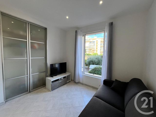 Appartement F1 à louer - 1 pièce - 23,43 m2 - Juan Les Pins - 06 - PROVENCE-ALPES-COTE-D-AZUR