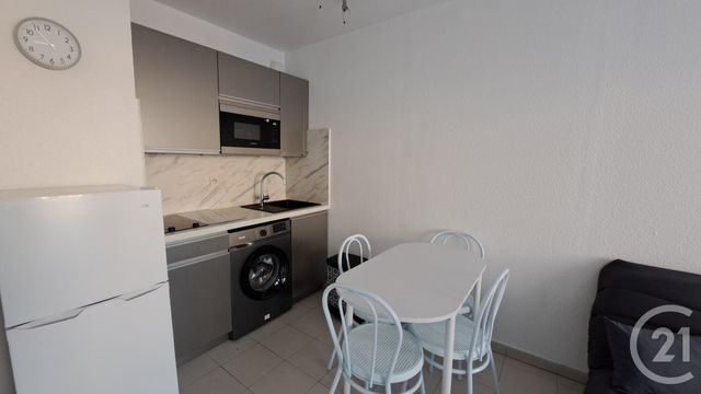 Appartement T2 à louer - 2 pièces - 29,23 m2 - Juan Les Pins - 06 - PROVENCE-ALPES-COTE-D-AZUR