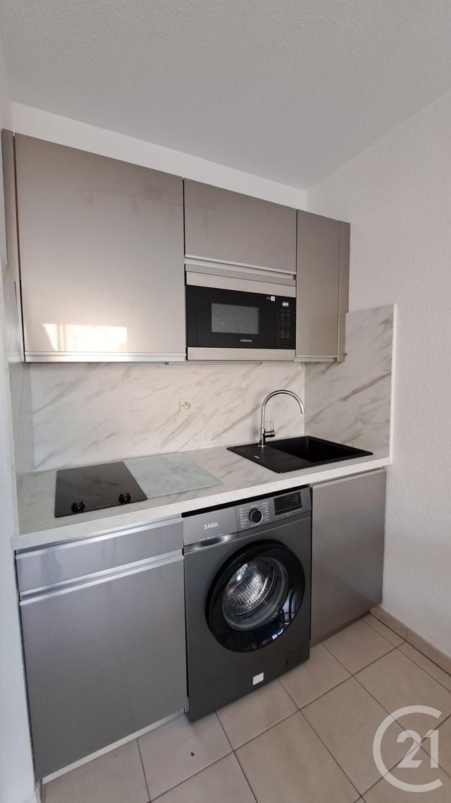 Appartement T2 &agrave; louer - 2 pi&egrave;ces - 29,23 m2 - Juan Les Pins - 06 - PROVENCE-ALPES-COTE-D-AZUR