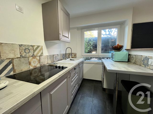 Appartement F1 à louer - 1 pièce - 41 m2 - Antibes - 06 - PROVENCE-ALPES-COTE-D-AZUR