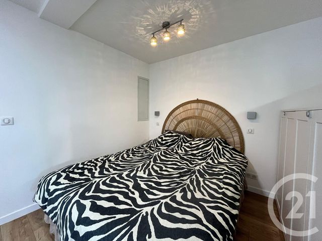 Appartement F1 à louer - 1 pièce - 41 m2 - Antibes - 06 - PROVENCE-ALPES-COTE-D-AZUR