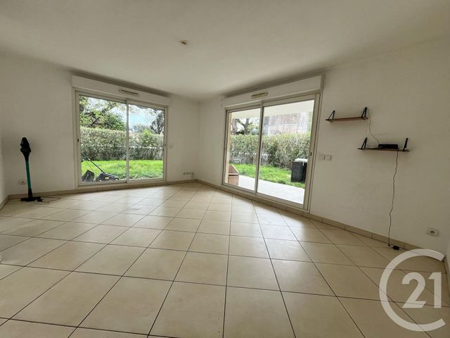 Appartement Studio à louer - 1 pièce - 31,81 m2 - Antibes - 06 - PROVENCE-ALPES-COTE-D-AZUR