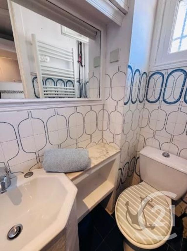 Appartement F1 à louer - 1 pièce - 22,15 m2 - Juan Les Pins - 06 - PROVENCE-ALPES-COTE-D-AZUR