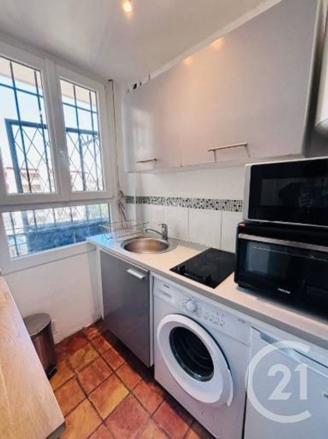 Appartement F1 à louer - 1 pièce - 22,15 m2 - Juan Les Pins - 06 - PROVENCE-ALPES-COTE-D-AZUR