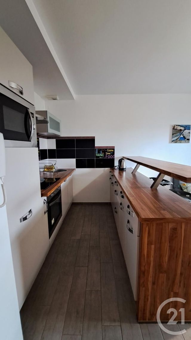 Appartement T2 à louer - 2 pièces - 34,32 m2 - Le Golfe Juan - 06 - PROVENCE-ALPES-COTE-D-AZUR