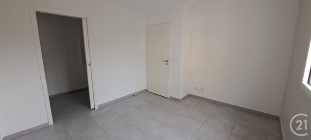 Appartement T2 &agrave; louer - 2 pi&egrave;ces - 46,94 m2 - Vallauris - 06 - PROVENCE-ALPES-COTE-D-AZUR