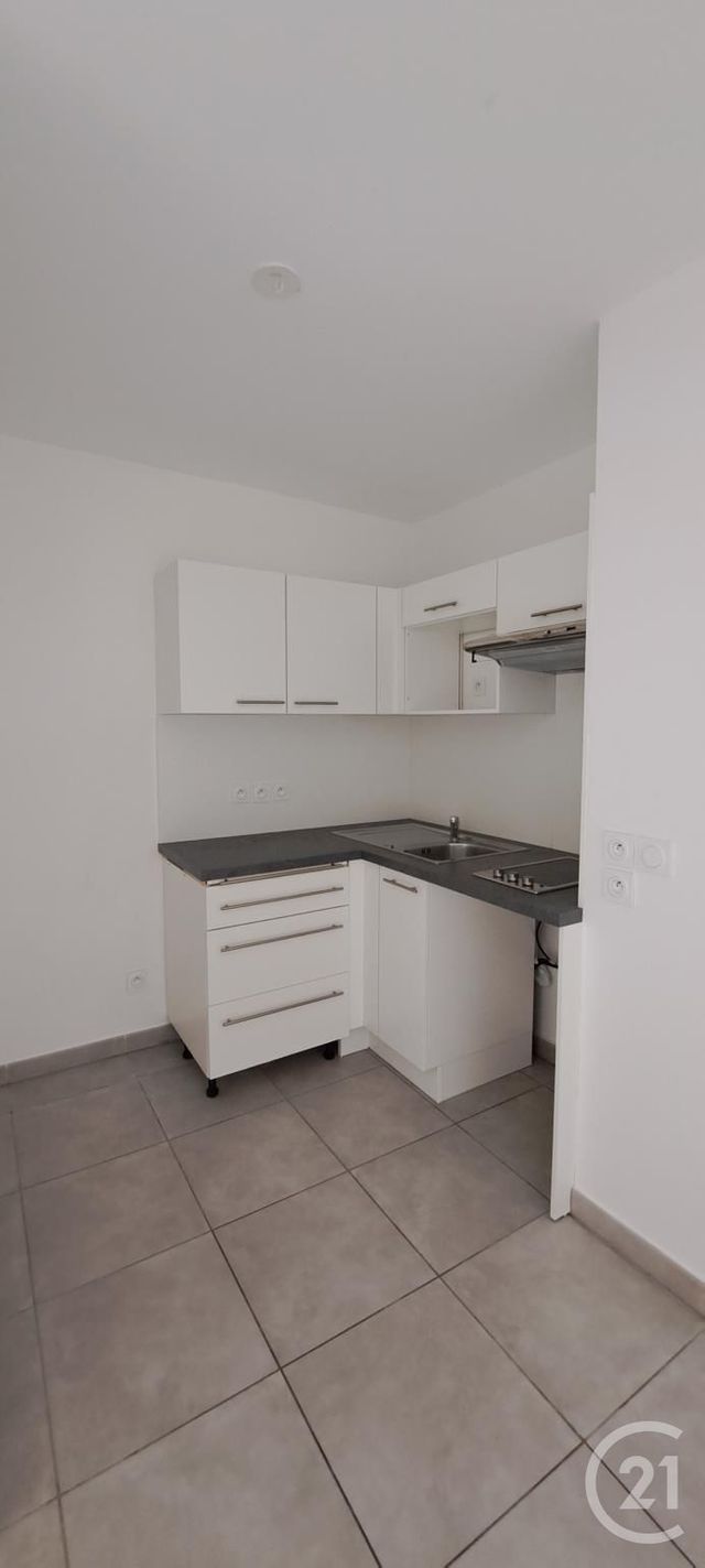 Appartement T2 &agrave; louer - 2 pi&egrave;ces - 46,94 m2 - Vallauris - 06 - PROVENCE-ALPES-COTE-D-AZUR