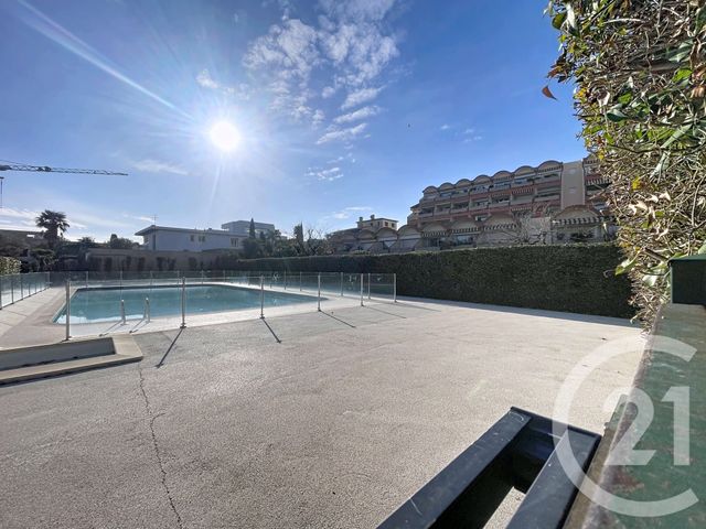 Appartement F2 &agrave; vendre - 2 pi&egrave;ces - 35 m2 - Antibes - 06 - PROVENCE-ALPES-COTE-D-AZUR