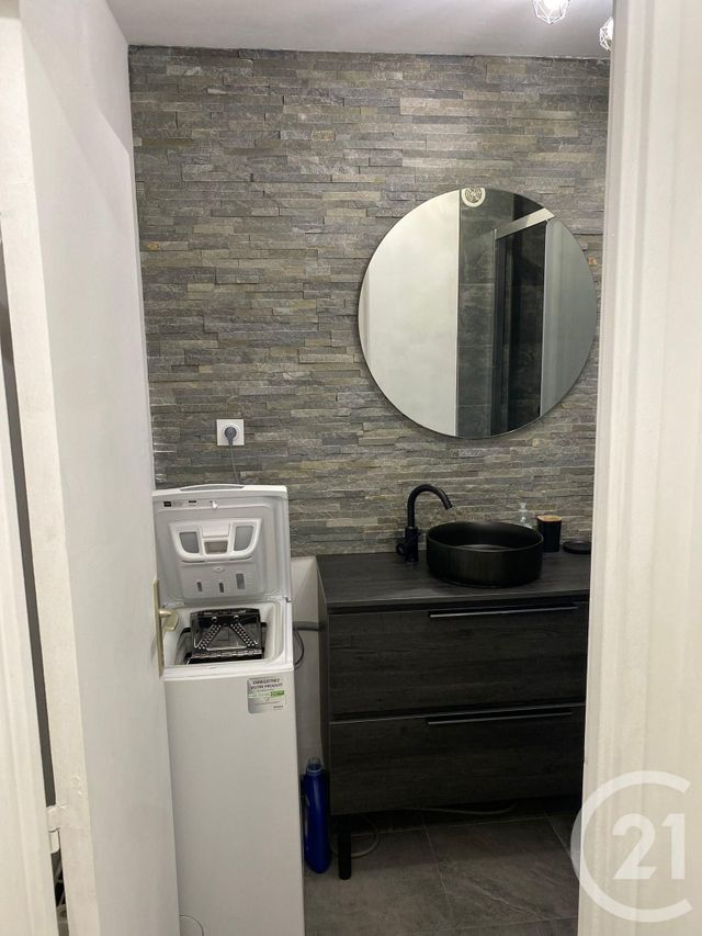 Appartement F2 &agrave; louer - 2 pi&egrave;ces - 49,74 m2 - Le Golfe Juan - 06 - PROVENCE-ALPES-COTE-D-AZUR